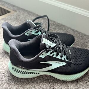 Brooks Launch Size 7 Women’s Shoes